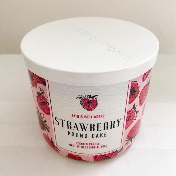 Bath & Body Works Other - Bath and body works strawberry pound cake candle
